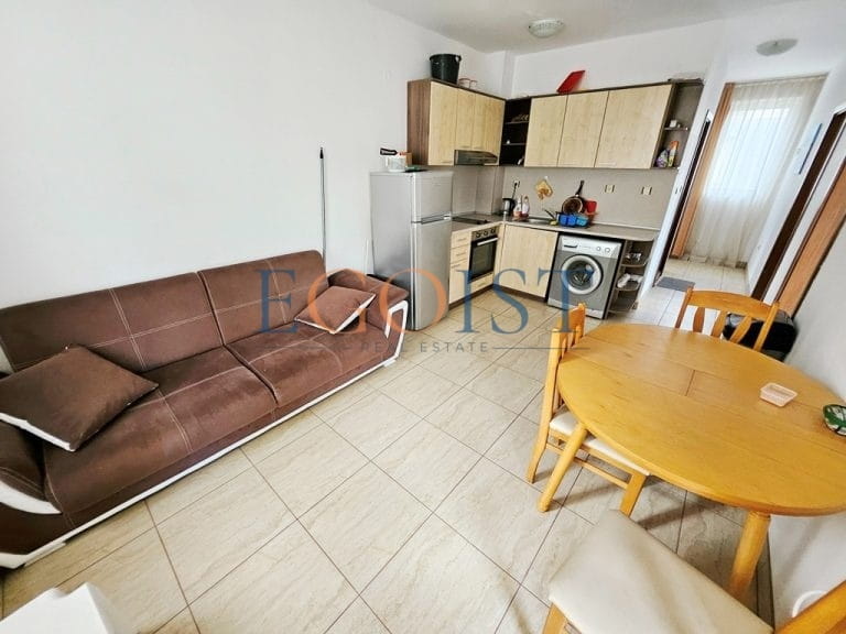 Two-bedroom apartment in the Sunny Day 3 complex