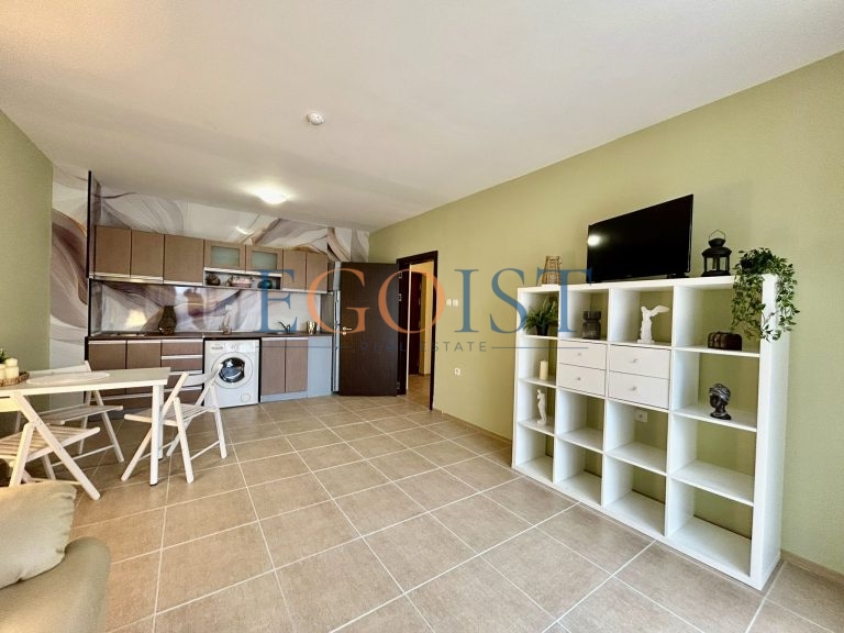 One-bedroom apartment in the Apollon 7 complex