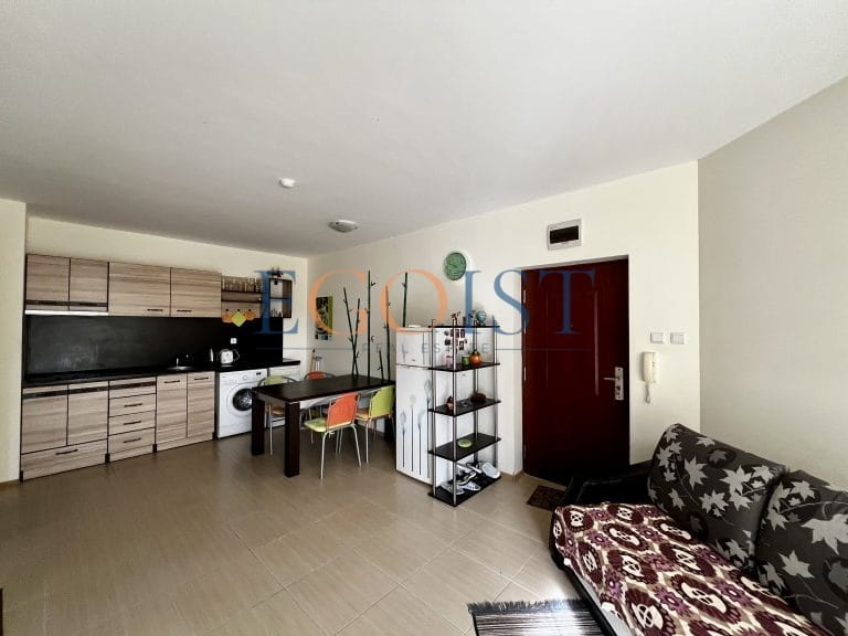 Apartament z 2 sypialniami w kompleksie Apollon 7