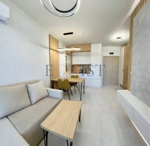 Apartament z 2 sypialniami w kompleksie Domenico