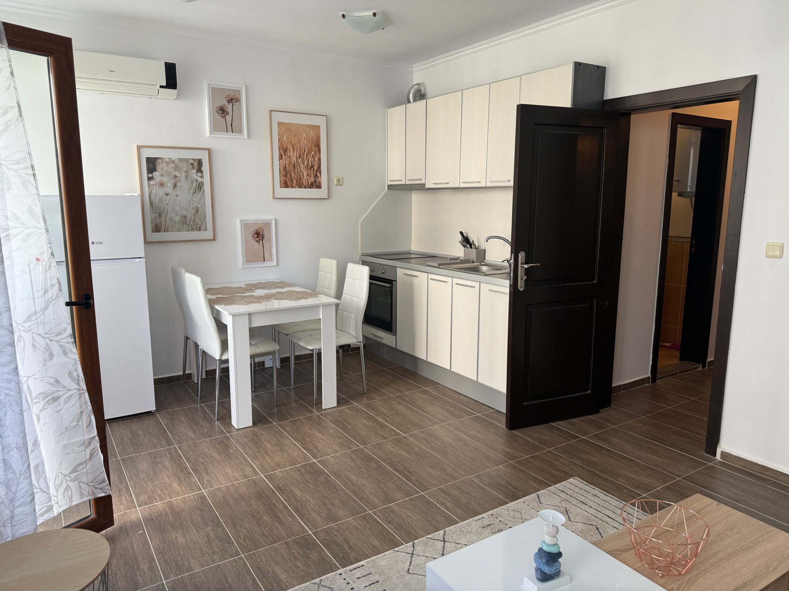One-bedroom apartment in the Sun Wave complex