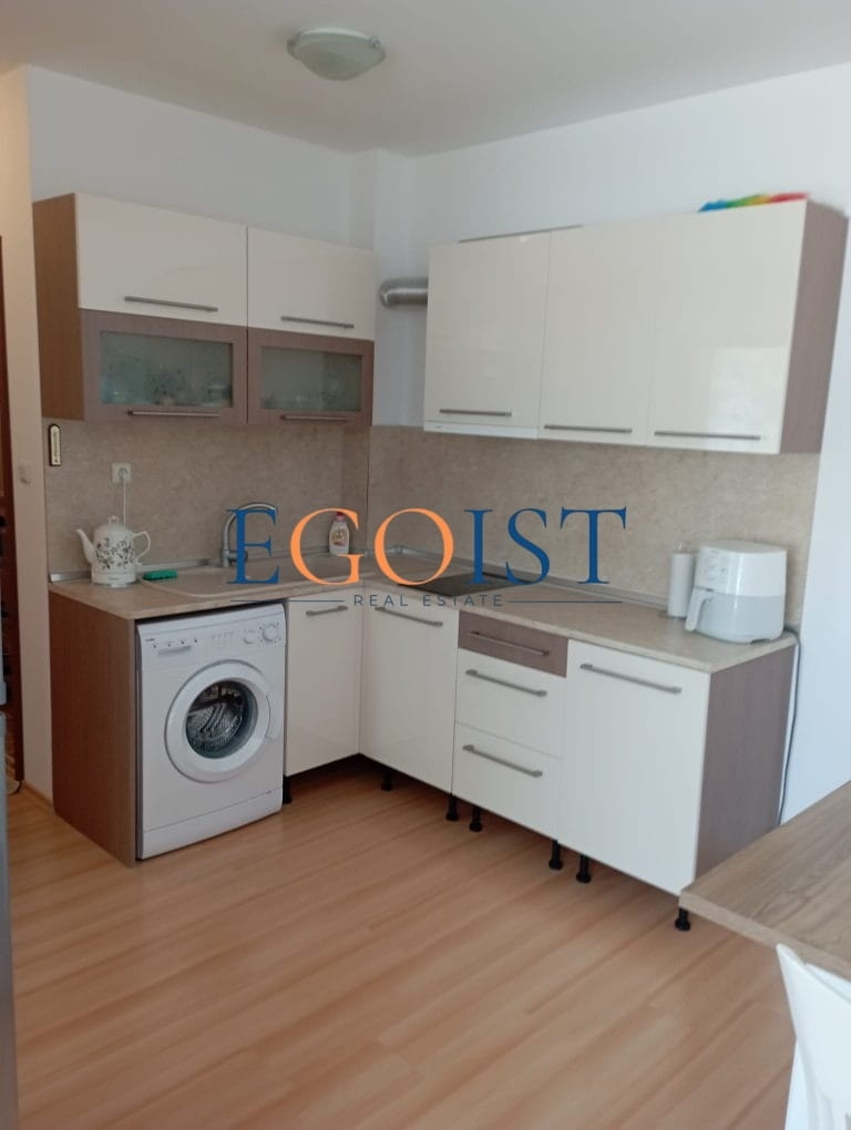 Apartament z 2 sypialniami w kompleksie Sunny Day 6