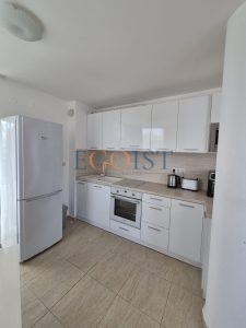 Apartament z 2 sypialniami w kompleksie Sun Village