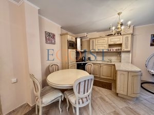 Apartament z 2 sypialniami (maisonette) w kompleksie Venera Palace