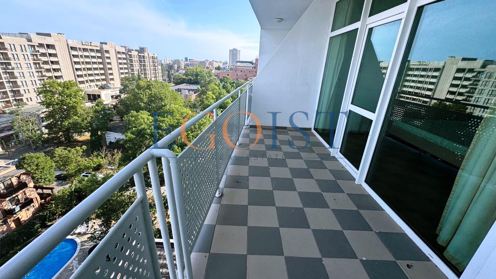 One-bedroom apartment in the Nirvana complex, Sunny Beach — фото 13
