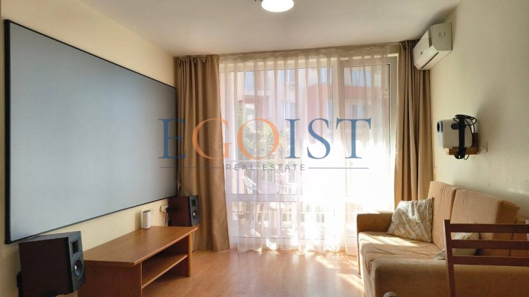 Apartament z 2 sypialniami w kompleksie Nessebar Fort Golf Club