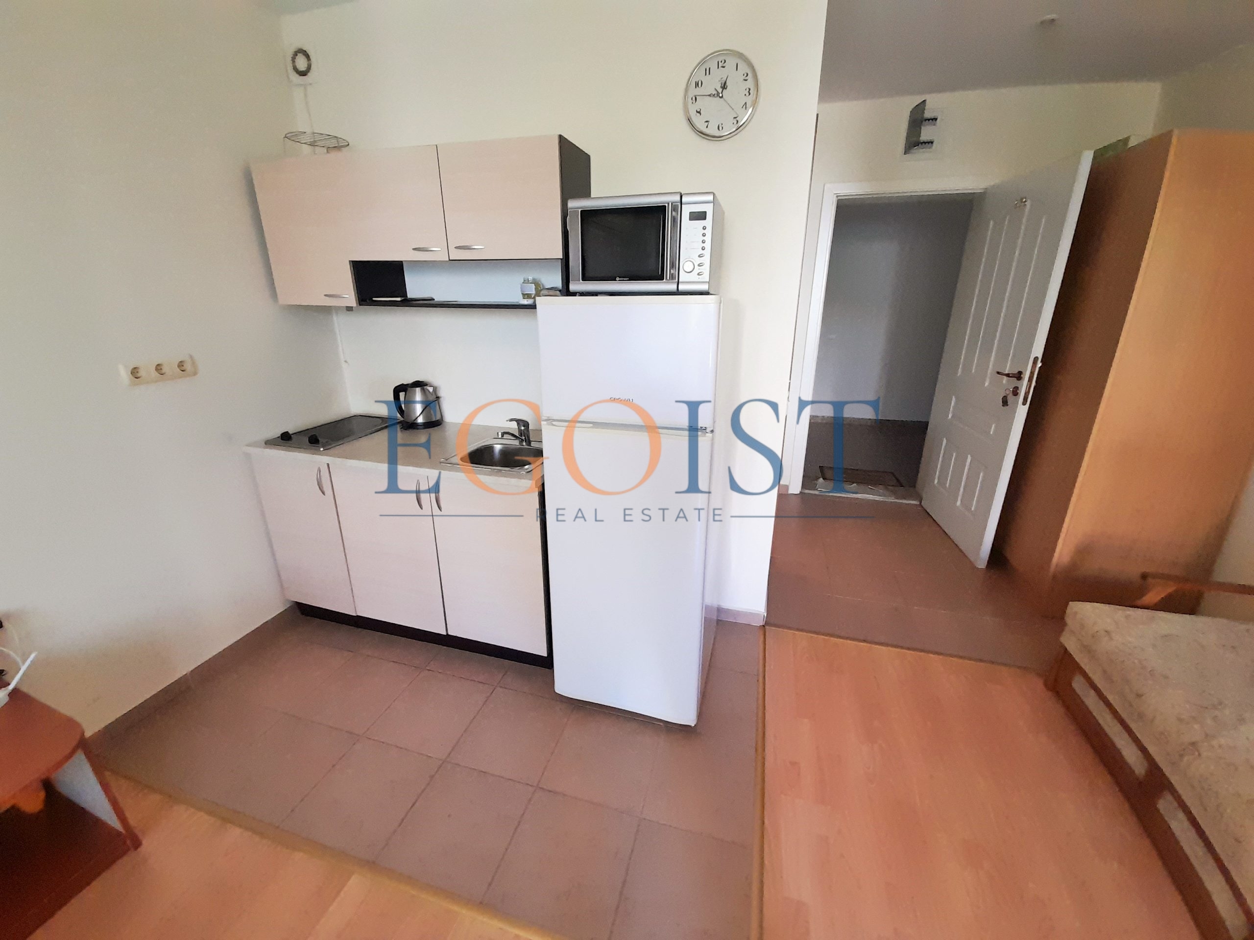 Studio apartment in Nessebar Fort Golf Club complex, Sunny Beach — фото 3