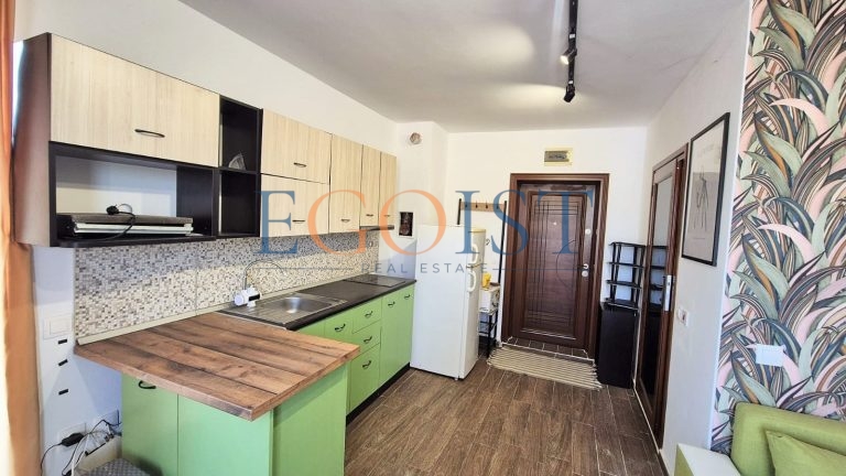 Studio apartment in Golden Day 2 complex