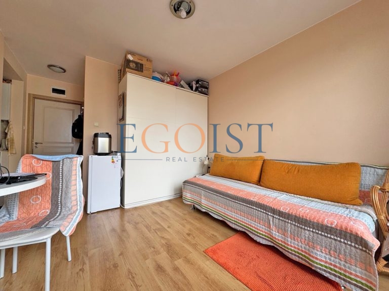 Studio apartment in Messembria Palace complex