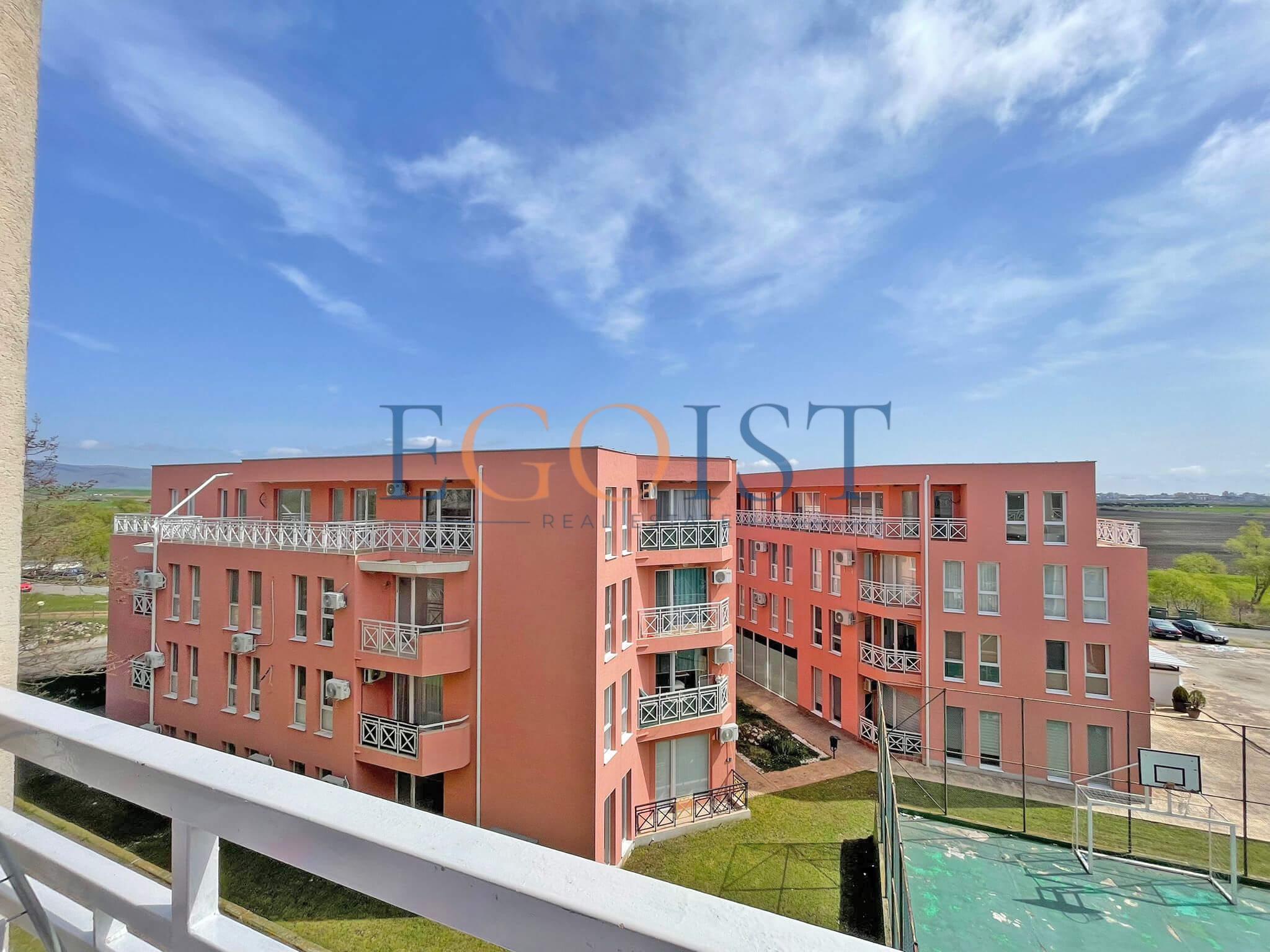 One-bedroom apartment in Sunny Day 6 complex, Sunny Beach — фото 9