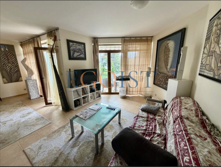 Уютный двухэтажный дом в комплексе Almond Hill Villas