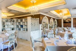 Вилла Флоренция, Святой Влас
