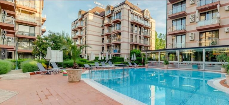 Тарсис Нова, Солнечный берег