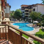 One-bedroom apartment with pool view — Garden of Eden, Saint Vlas — фото 1