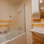 Квартира с 2 спальнями и паркоместом — Emerald Resort, Равда — фото 13
