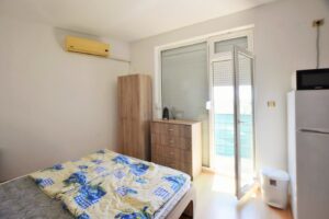 Сани Дей 5, Солнечный берег