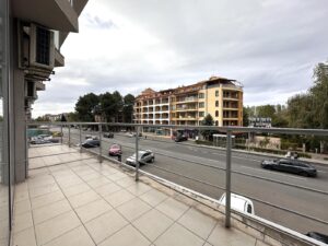 Перла, Солнечный берег