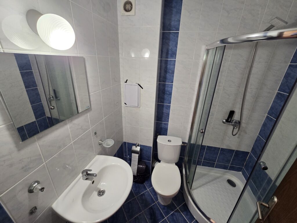 Сансет Бич 3, Солнечный берег